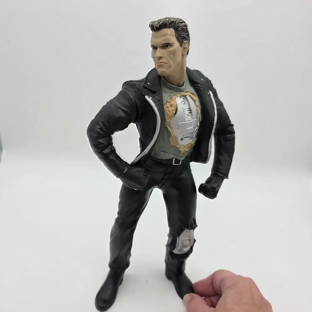 Vintage 1992 Carolco Terminator 11” Action Figure Arnold Schwarzenegger T-800